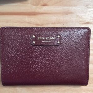 (NWT) Kate Spade Maroon Leather Wallet